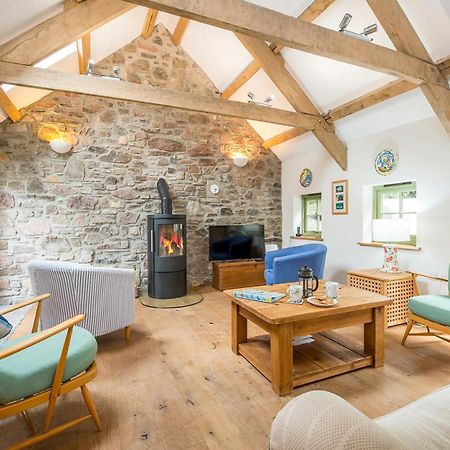 Sloop Inn Cottage Haverfordwest Eksteriør bilde