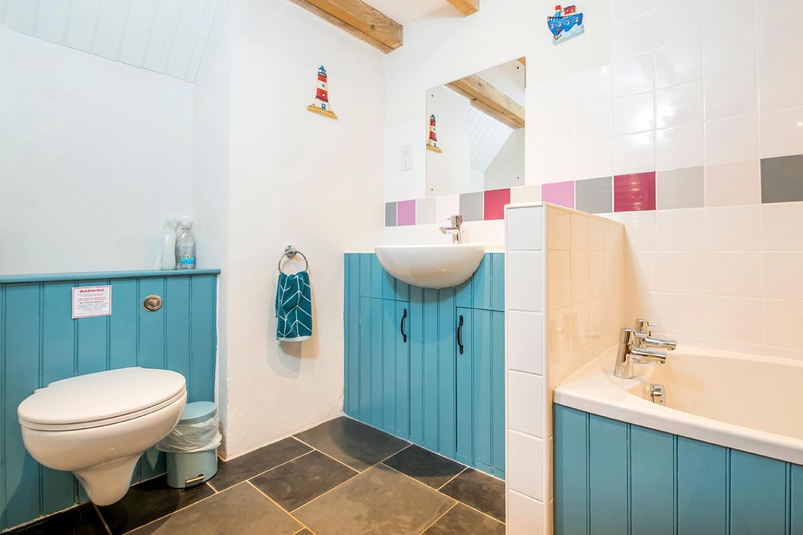 Sloop Inn Cottage Haverfordwest Eksteriør bilde
