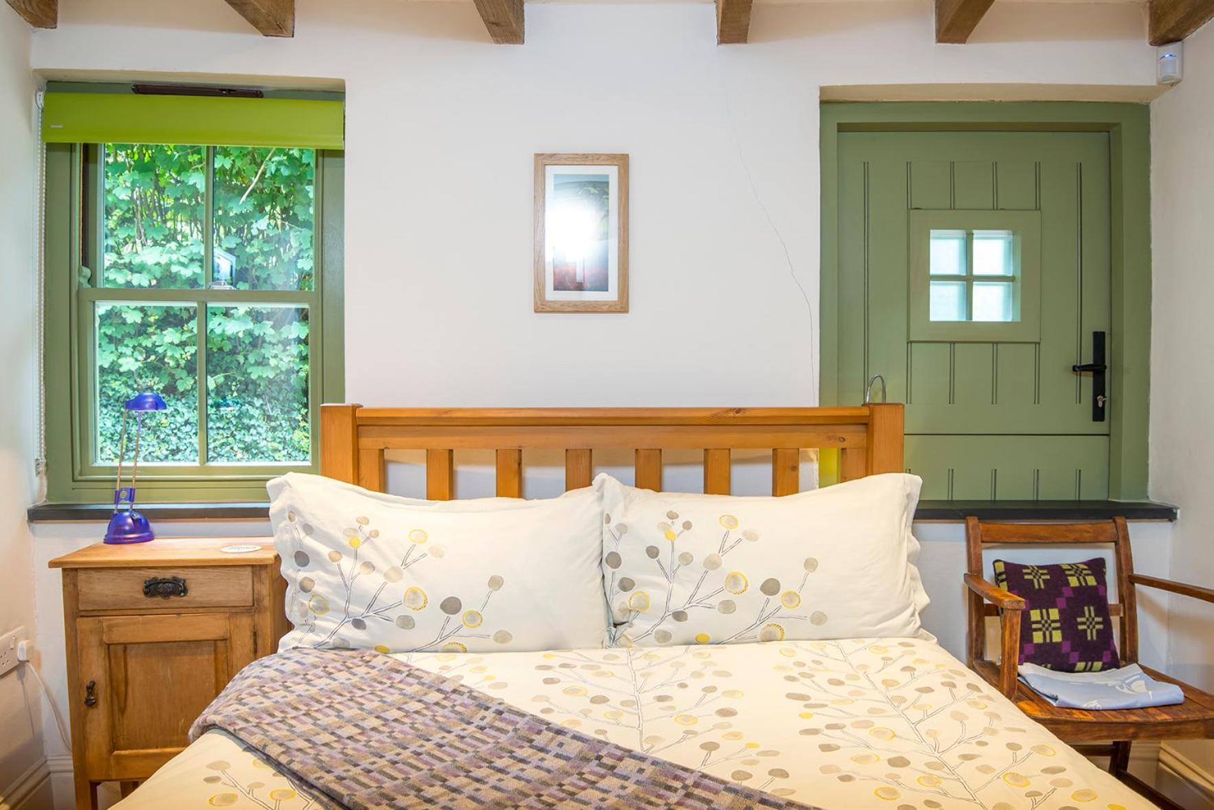 Sloop Inn Cottage Haverfordwest Eksteriør bilde