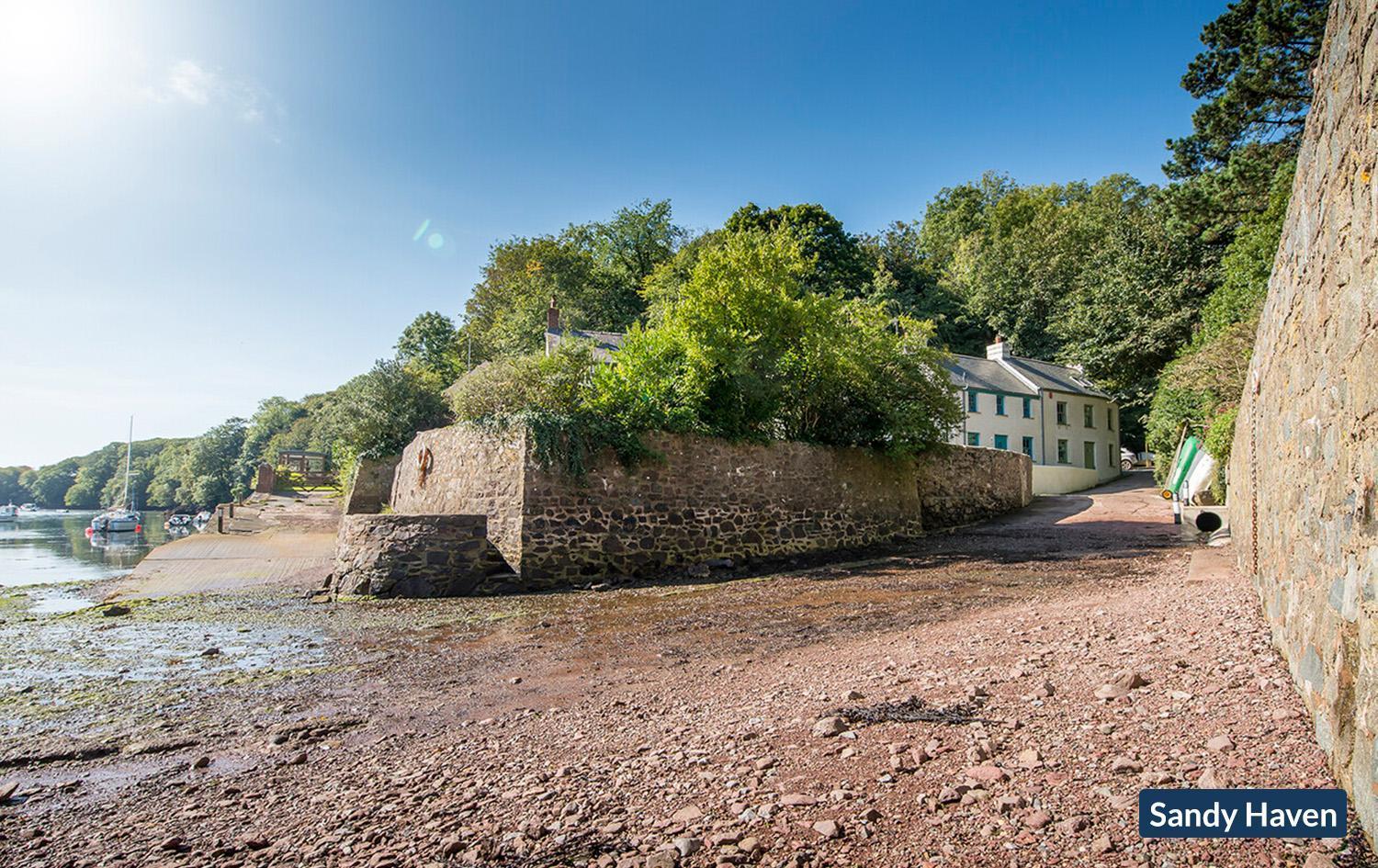Sloop Inn Cottage Haverfordwest Eksteriør bilde